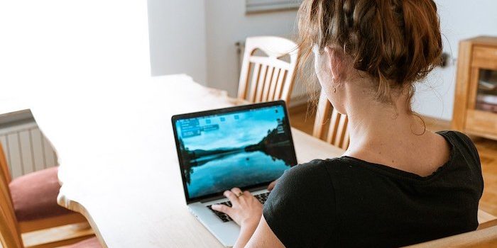 Distansarbete från hemmet påverkar inte vårt engagemang för jobbet