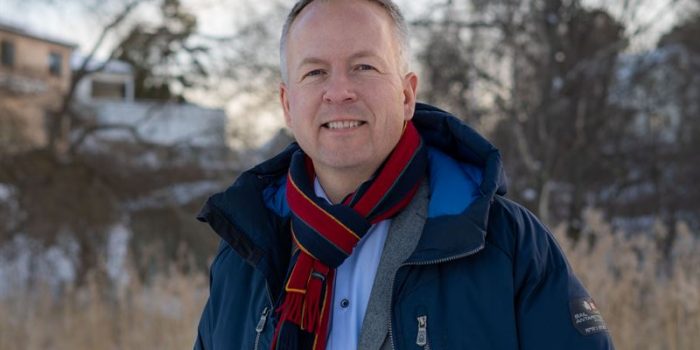 Fredrik Uhrbom ny försäljnings- och marknadsdirektör på Coop Sverige