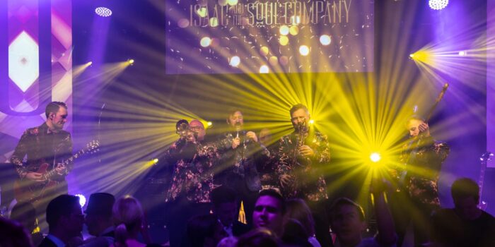 Har du funderat på att boka en multitalang till din kickoff?