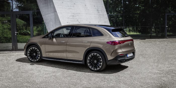 Mercedes nya EQE SUV premiärvisad: Teknik, lyx och mångsidighet