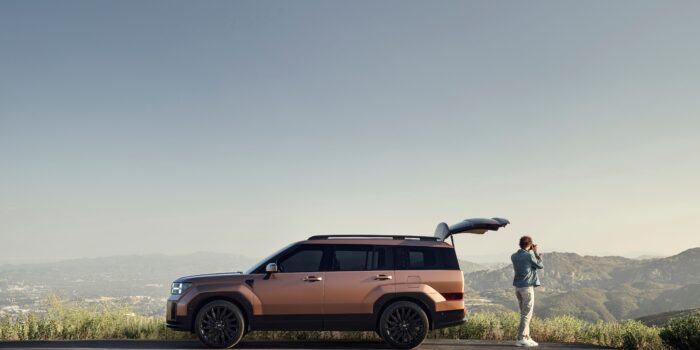 Hyundai lanserar förändrad SANTA FE med klassledande invändigt utrymme