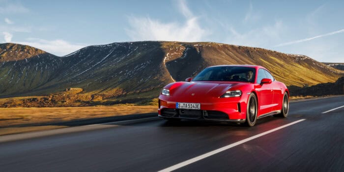 Porsche lanserar tre nya modeller av helt elektriska Taycan