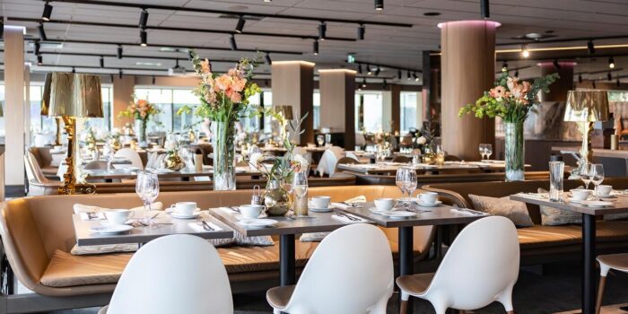 Hotel Riverton Restaurant ONE Hotel Riverton – Restaurant One – En stilfull restaurang i Göteborg med god mat och fantastisk utsikt över vattnet.