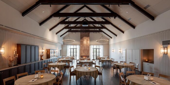 Smådalarö Gård Werket Smådalarö Gård – Werket är en exklusiv konferenslokal i södra skärgården med modern teknik och fantastisk utsikt över havet.