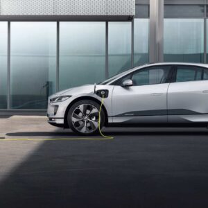 Jaguar I-PACE nu med snabbare laddning