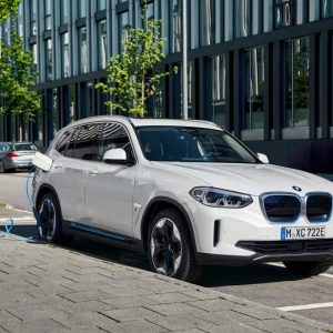 BMW iX3: Elektrisk körglädje i SUV-format